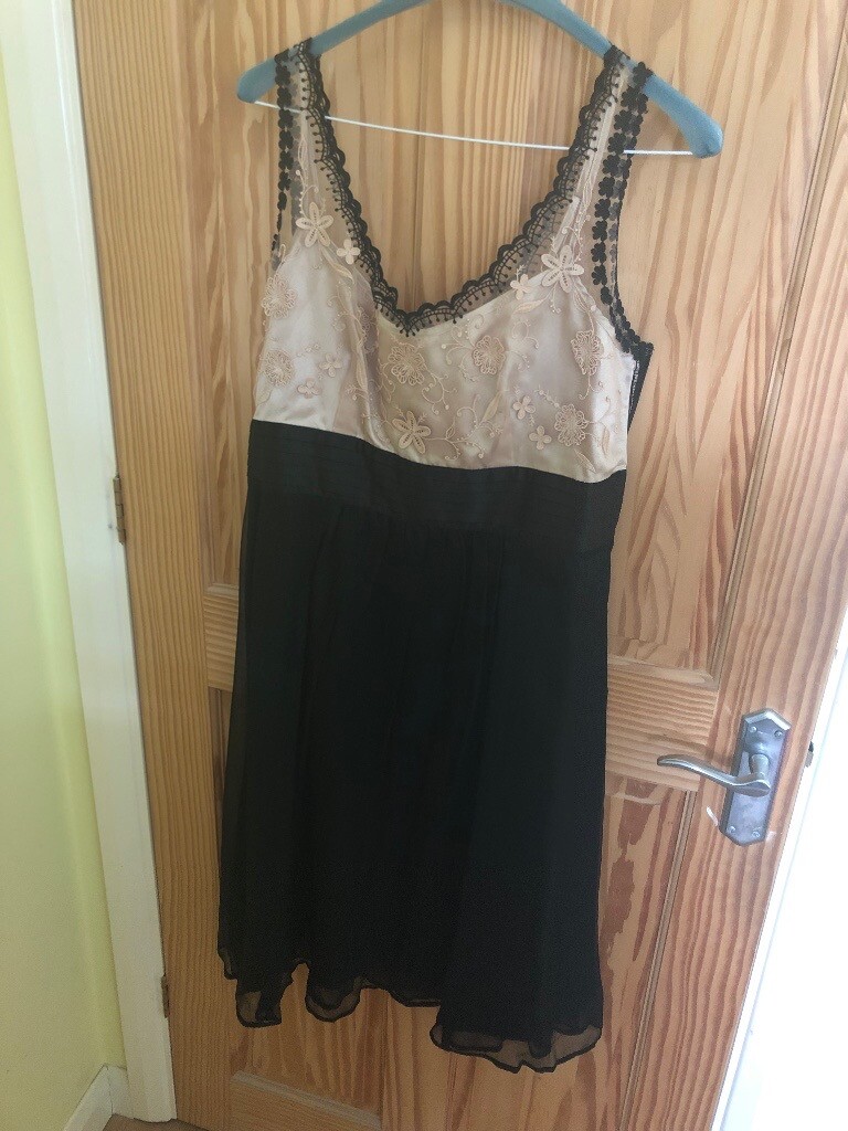 gold dress size 14
